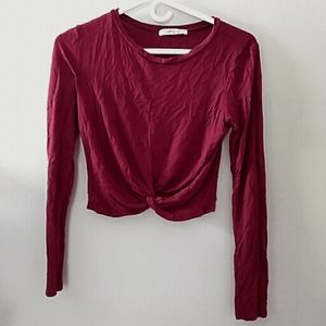 Gaze red long sleeve knotted crop shirt small